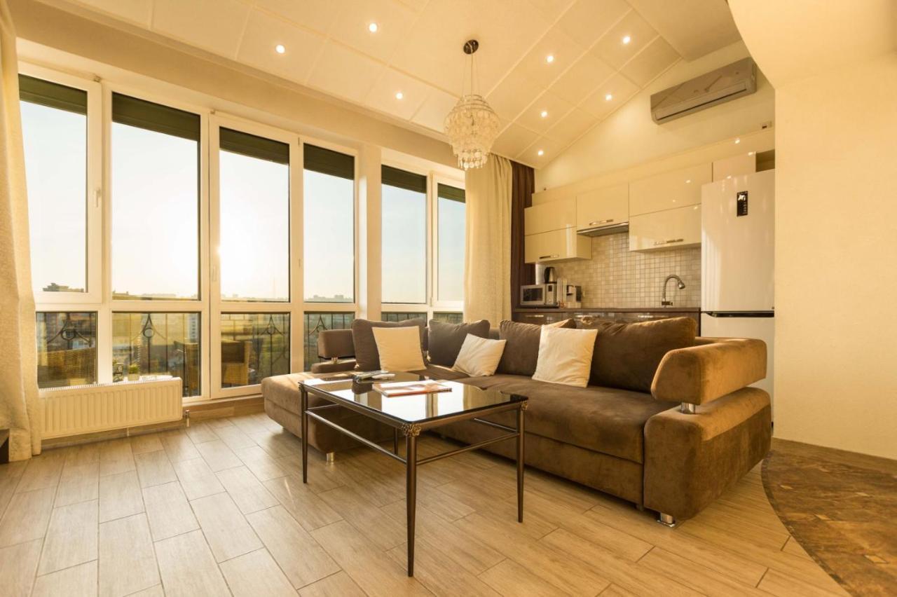 Ferienwohnung Wonderful Penthouse In Centr Of Kischinau Exterior foto