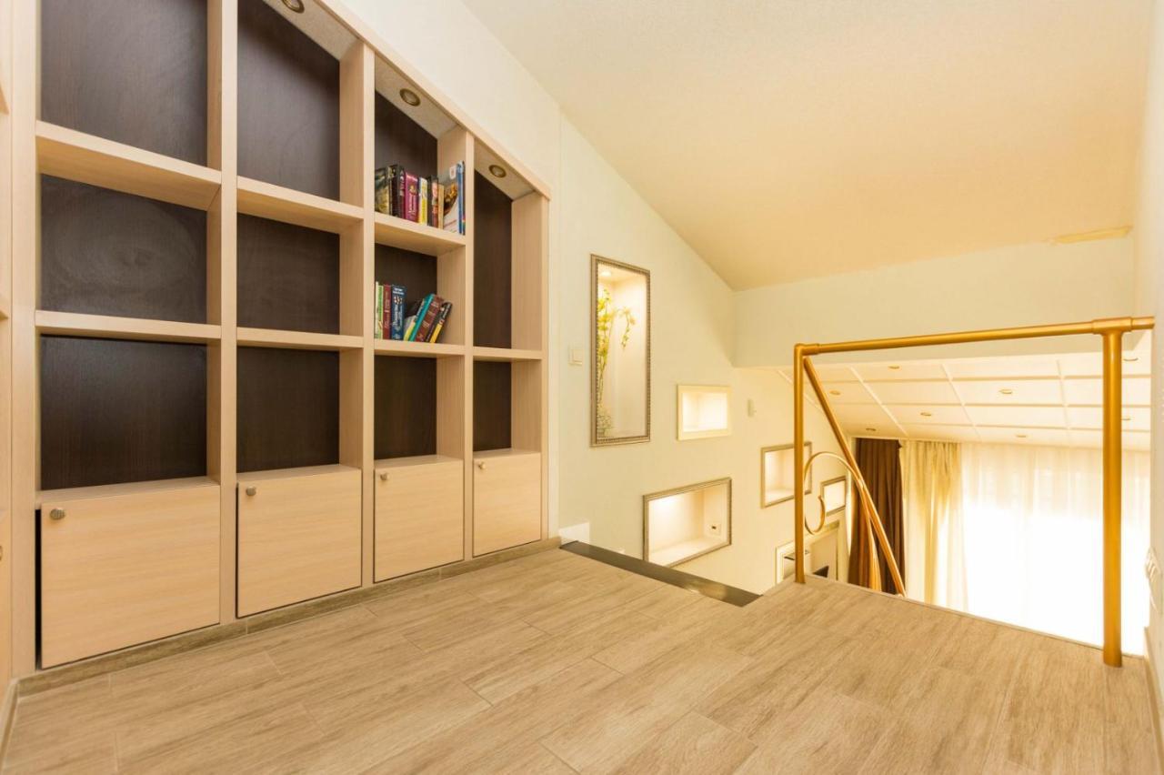 Ferienwohnung Wonderful Penthouse In Centr Of Kischinau Exterior foto
